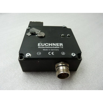 Euchner safety switch TZ 1LE024RC18VAB with actuator straight unused incl. blanking plate