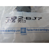 Telemecanique ZB2 BJ7 selector switch - unused -