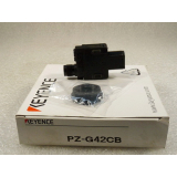 Keyence PZ-G42CB photoelectric sensor 10 - 30 VDC - unused - in original packaging