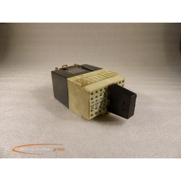 Telemecanique CA2-FN 144 relay module 220V + CA2 FZ 21 240V