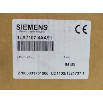 Siemens 1LA7107-4AA91 Drehstrommotor SN:DU 1102/1321737-001-2 - ungebraucht! -