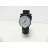 Wilkerson R19-C4-FA00 Pressure regulator with Festo 162839 pressure gauge 16 bar